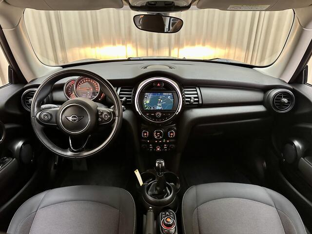 Mini ONE Mini 1.5 *Nardo Grey* Dealer Onderhouden / Navigatie / PDC / ECC Clima / Buetooth / 16"LMV