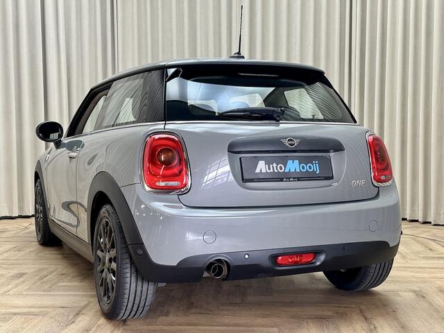 Mini ONE Mini 1.5 *Nardo Grey* Dealer Onderhouden / Navigatie / PDC / ECC Clima / Buetooth / 16"LMV
