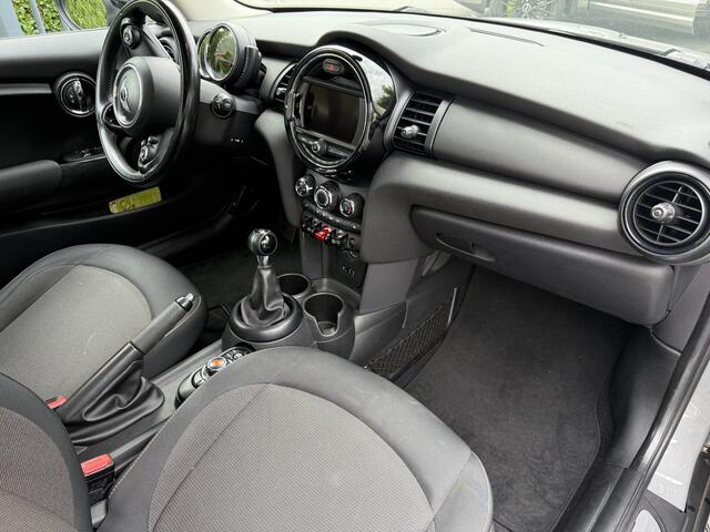 Mini ONE Mini 1.2 . Navi,Panoramadak,LED,17". Moonwalk grey !!