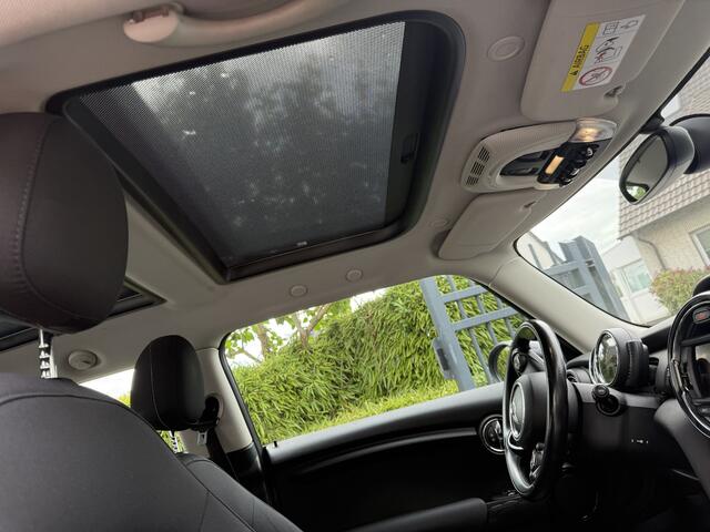 Mini ONE Mini 1.2 . Navi,Panoramadak,LED,17". Moonwalk grey !!
