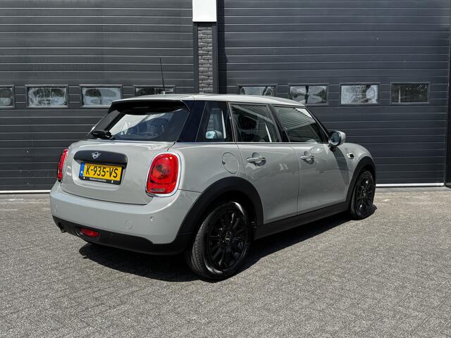 Mini ONE Mini 1.5 Business Edition Automaat | 5D | Navi | PDC | Cruise | Airco | LMV | ¤ 19.900,- Incl. BTW