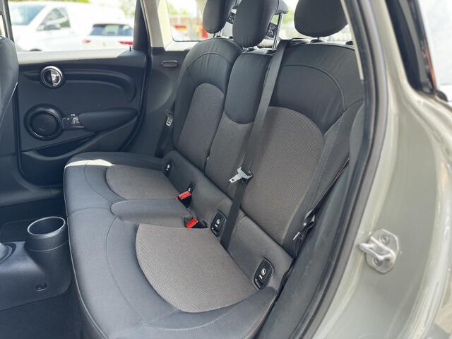 Mini ONE Mini 1.5 Business Edition Automaat | 5D | Navi | PDC | Cruise | Airco | LMV | ¤ 19.900,- Incl. BTW