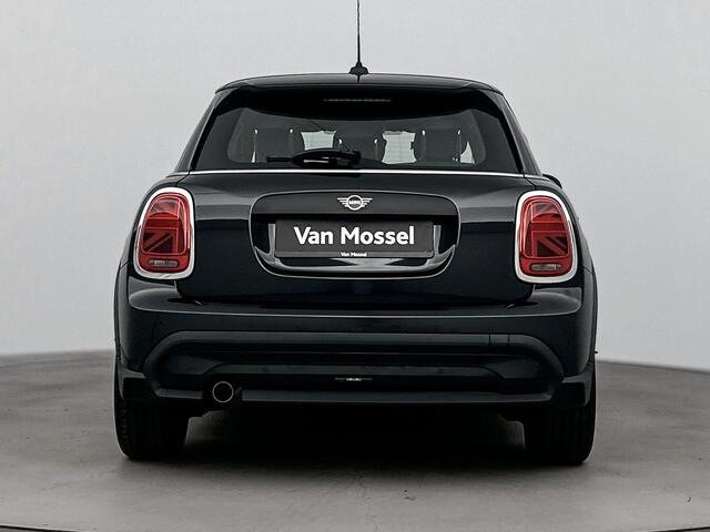 Mini ONE Mini 1.5 102Pk | Navigatie | Draadloze Apple & Android Carplay | Parkeersensoren Voor & Achter | Elektrische Ramen | Climate Control | Voorruit Verwarming | Cruise Control & Snelheidbegrenzer |