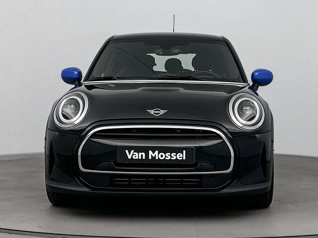 Mini ONE Mini 1.5 102Pk | Navigatie | Draadloze Apple & Android Carplay | Parkeersensoren Voor & Achter | Elektrische Ramen | Climate Control | Voorruit Verwarming | Cruise Control & Snelheidbegrenzer |