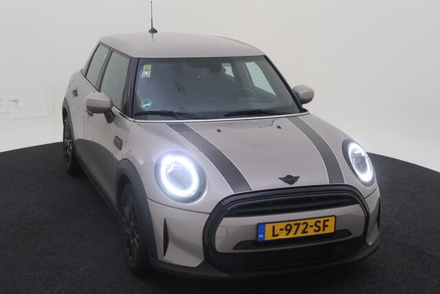 Mini ONE Mini 1.5 Business Edition NL AUTO | 1\2 LEDER | PDC |