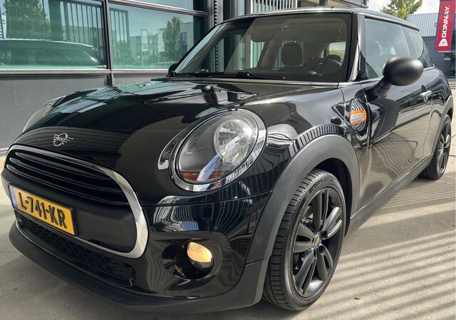 Mini ONE Mini 1.5 Pepper | LMV 17'' | PDC | STOELVERWARMING | AIRCO | BLUETOOTH