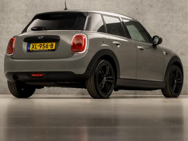 Mini ONE 1.5 One Sport (NAVIGATIE, 5 DEURS, GETINT GLAS, LM VELGEN, SPORTSTOELEN, CRUISE, NIEUWE APK, NIEUWSTAAT)