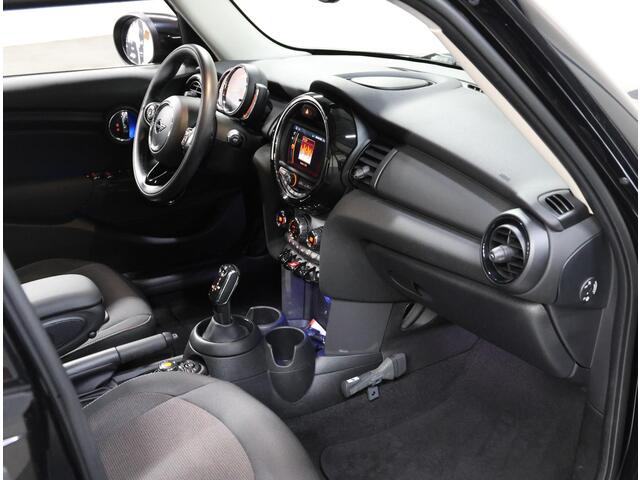 Mini ONE Mini 1.5 100PK Edition | AUTOMAAT | 1ste eigenaar | Armsteun | Climate Control | Cruise Control | LED lampen | Verwarmbare voorruit | Navigatie | Parkeersensoren | Isofix | Sfeerverlichting |