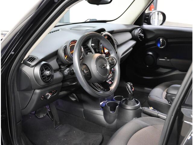 Mini ONE Mini 1.5 100PK Edition | AUTOMAAT | 1ste eigenaar | Armsteun | Climate Control | Cruise Control | LED lampen | Verwarmbare voorruit | Navigatie | Parkeersensoren | Isofix | Sfeerverlichting |