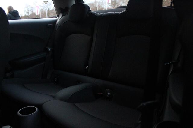 Mini ONE 1.2 102PK ONE SALT BUSINESS | STOEL VERWARMING | 17" LICHTMETALEN VELGEN JOHN COOPER WORKS | AIRCO | LAGE KM STAND! | PARKEERSENSOREN ACHTER |