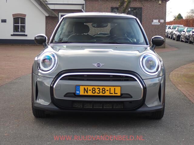 Mini ONE 1.5 First Essential CARPLAY / NAVI / FULL-LED