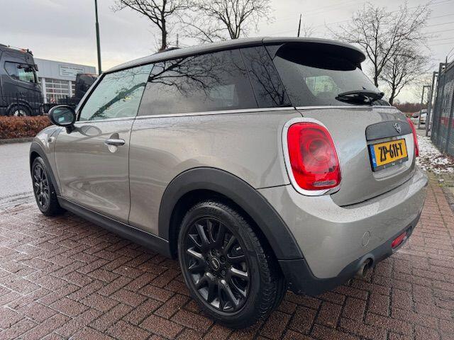Mini ONE Mini 1.5 Salt Automaat Airco/ECC,Navigatie,Panoramadak