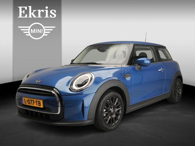 Mini ONE 3-deurs Classic / Sportstoelen / PDC / Climate / Navigatie / Alu wielen 16 inch black