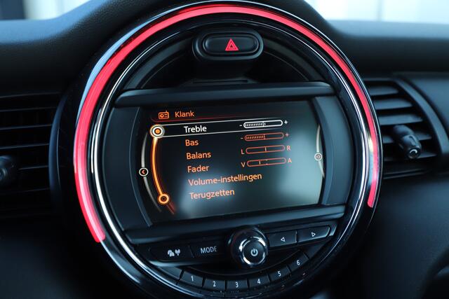 Mini ONE Mini 1.2 Chili Business | 102PK | Automaat | Stoelverwarming | Sfeerverlichting | Infotainment | Pdc | 2017.