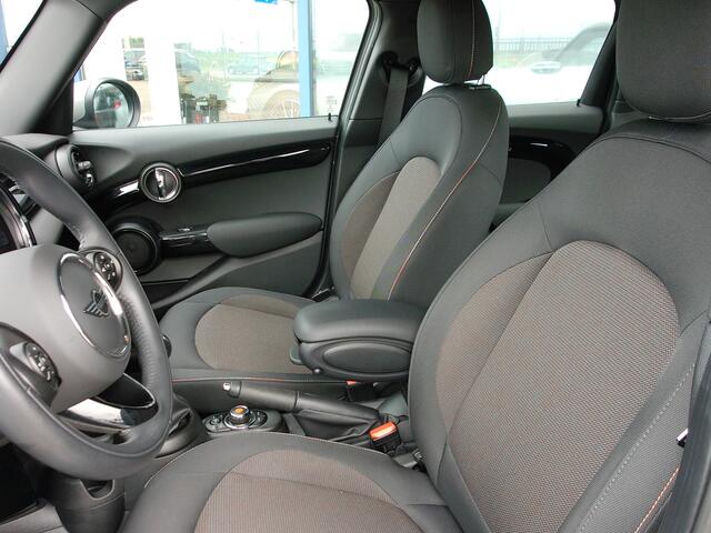Mini ONE Mini 1.5 Business Edition, Carplay / Navigatie / Cruise control + Limiter / Parkeersensoren