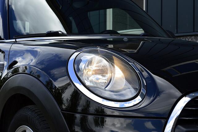 Mini ONE 3-Deurs 1.2 Rijklaarprijs-garantie Navigatie Airco Stoel verwarming PDC Cruise control