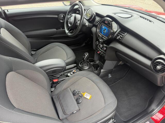 Mini ONE 3-Deurs 1.5 Autom/Tiptr Carplay/Airco/Cruise/PDC/LMV