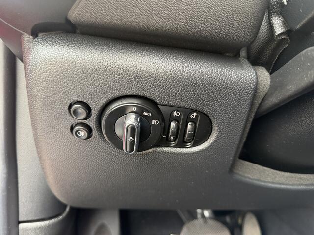 Mini ONE 3-Deurs 1.5 Autom/Tiptr Carplay/Airco/Cruise/PDC/LMV