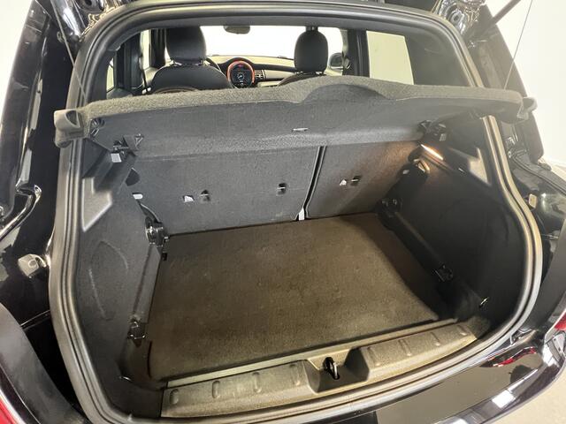 Mini ONE 5-Deurs 1.5 Pepper | Navigatie/Android/Apple Carplay | LM Velgen 16" | Cruise Control | PDC Achter | Airco | LED Koplampen |