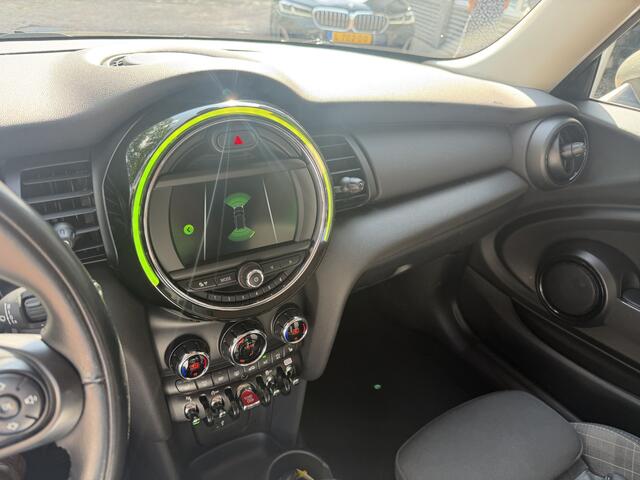 Mini ONE 3-Deurs 1.5 Pepper Bj 2018 Km 105.000 Nap 1e eigenaar