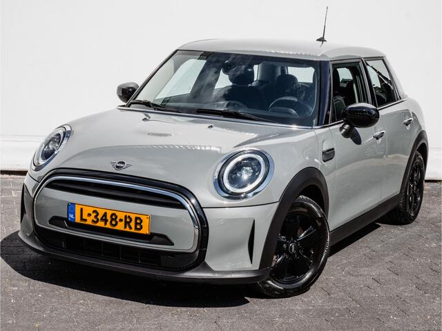 Mini ONE 5-Deurs 1.5 Essential Full map navigatie/ Climate control/ DAB+/ Carplay/ Cruise control