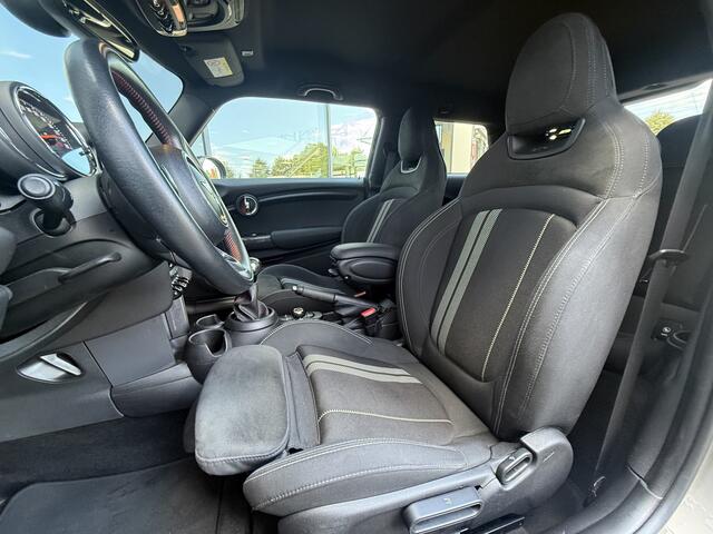 Mini ONE 3-Deurs 1.5 JCW-PAKKET,PDC,STOELVERWARMING