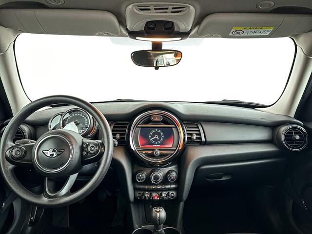 Mini ONE 5-Deurs 1.5 First | Park assist | Airco | Cruise control