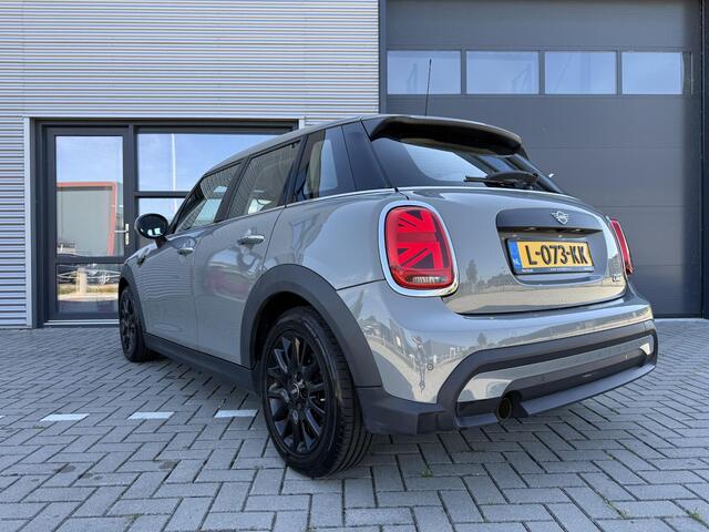 Mini ONE 5-Deurs 1.5 Business Edition Automaat ?5-Deurs ?Nieuw Model ?Full LED ?Navigatie Full Map ?Half Leder Sportstoelen ?Airco ?Limiter ?Parkeersensoren ?Lichtmetaal ?Origineel NL
