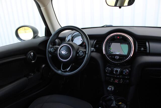 Mini ONE 3-Deurs 1.5 | Incl. 12 maanden garantie | Cruise control | Apple carplay | Airco | Stoelverwarming | Parkeersensoren | Navigatie | Bluetooth |