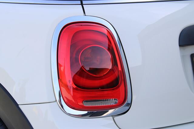 Mini ONE 3-Deurs 1.5 | Incl. 12 maanden garantie | Cruise control | Apple carplay | Airco | Stoelverwarming | Parkeersensoren | Navigatie | Bluetooth |