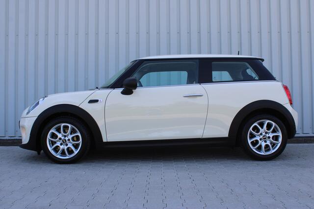 Mini ONE 3-Deurs 1.5 | Incl. 12 maanden garantie | Cruise control | Apple carplay | Airco | Stoelverwarming | Parkeersensoren | Navigatie | Bluetooth |