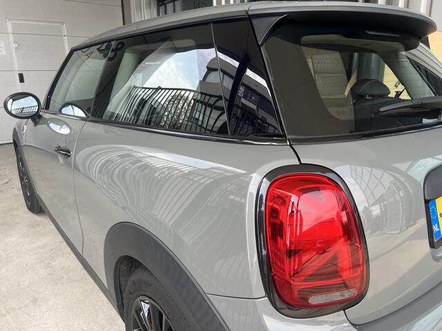 Mini ONE 3-Deurs 1.5 Business | AUTOMAAT | NAVI | PDC V+A | CRUISE CONTROL | CLIMATE CONTROL | LMV 16'' | STOELVERWARMING | BLUETOOTH | LED