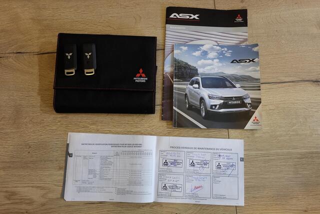 Mitsubishi ASX 1.6 Cleartec Instyle / Panodak / Navi / Camera / 18"
