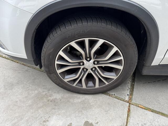 Mitsubishi ASX 1.6 117pk H5 Cleartec Connect Pro Airco Trekhaak App connect