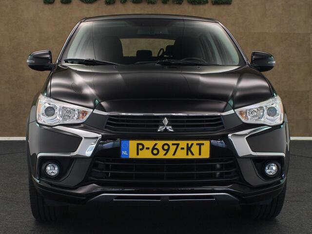 Mitsubishi ASX 1.6 Cleartec Intense CRUISE CONTROL - CLIMATE CONTROL - ELEKTRISCHE RAMEN VOOR + ACHTER - BLUETOOTH TELEFOONVOORBEREIDING - ELEKTRISCHE SPIEGELS - CAMERA - LICHTMETALEN VELGEN 18 INCH - STOELVERWARMING