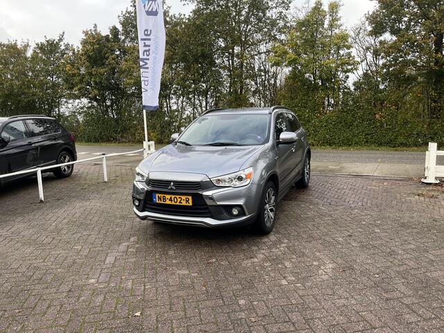 Mitsubishi ASX 1.6 Cleartec Intense TREKHAAK CLIMA CARPLAY CRUISE
