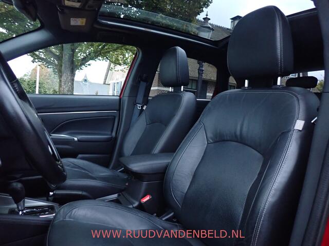 Mitsubishi ASX 2.0 Instyle PANODAK/SPORTLEER/CAMERA/NAVI/CARPLAY
