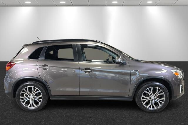 Mitsubishi ASX 1.6 Cleartec Pano, Xenon, Navigatie, Carplay