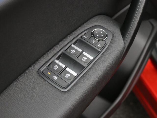 Mitsubishi ASX 1.8 HEV AT Instyle / Elektrisch Glazen- Schuif- en Kanteldak / Google Assistent / Stuurwiel- en Stoelverwarming voor / Adaptieve Cruise Control / Verwarmde Voorruit / Climate Control / Keyless Entry & Start / Elektrisch Verstelbare Bestuurdersstoel / Harm