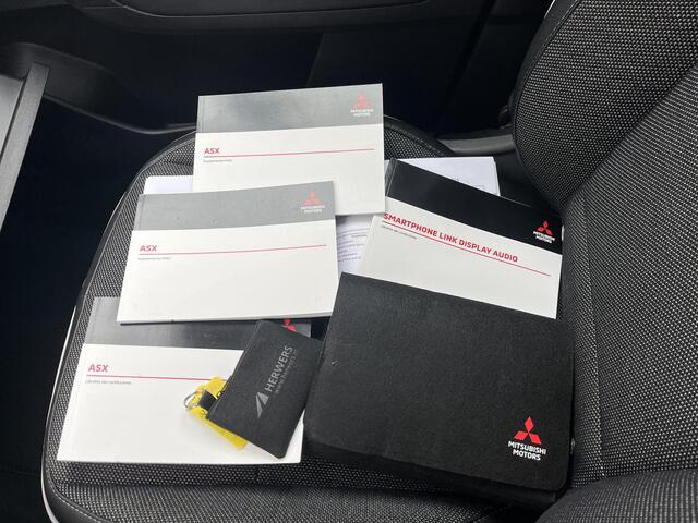 Mitsubishi ASX 1.6 PHEV AT Instyle / Apple Carplay/Android Auto / Lichtmetalen velgen 18"/ Voorstoelen verwarmd /