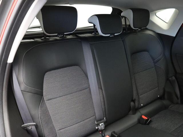 Mitsubishi ASX 1.6 HEV AT First Edition | Stoel en stuurverwarming | Achteruitrijcamera | Adaptieve Cruise Control | All Season Banden |