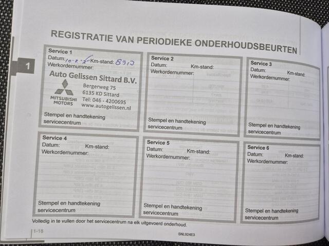 Mitsubishi ASX 1.6 HEV AT First Edition / Fabrieksgarantie tot 02-2033 / Dealer onderhouden / Stuur- Stoel & Achterbank verwarming / Adaptief cruise control / Rondomzicht camera / Draadloze telefoon lader / Apple Carplay Android Auto /