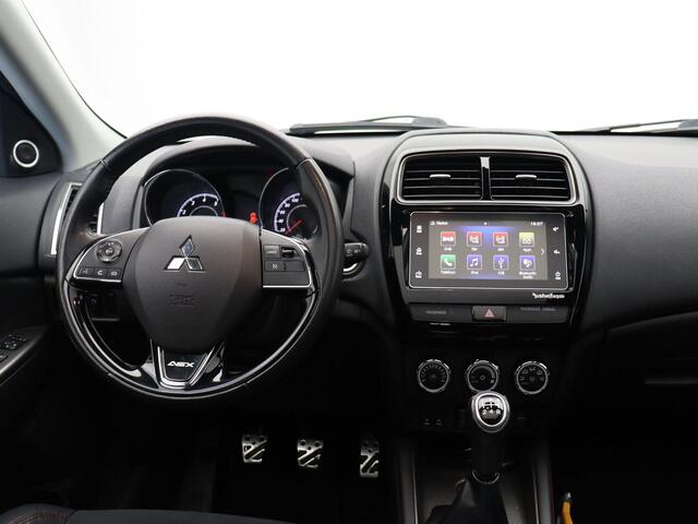 Mitsubishi ASX 1.6 Cleartec Instyle | Trekhaak | Panoramadak | Achteruitrijcamera | Climate control | Stoelverwarming |