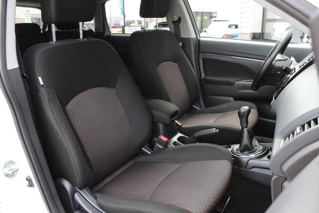 Mitsubishi ASX 1.6 Cleartec Connect Pro / Carplay / Keyless / Trekhaak / N.A.P.