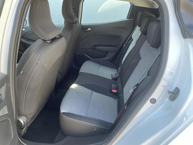 Mitsubishi COLT 1.0T MT Intense / Stoel- en Stuurverwarming / Achteruitrijcamera / Cruise control / Apple Carplay/Android Auto / 8 Jaar Fabrieksgarantie /