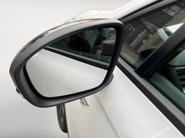 Mitsubishi COLT 1.6 HEV Intense | Automaat | LM Velgen | Android auto - Apple CP | 8 JAAR GARANTIE |