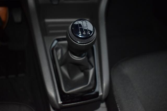 Mitsubishi COLT 1.6 HEV Intense Automaat met 8 Jr.Garantie Climate Control I Cruise Control I SmartLink Navi I Bluetooth I PDC voor en achter