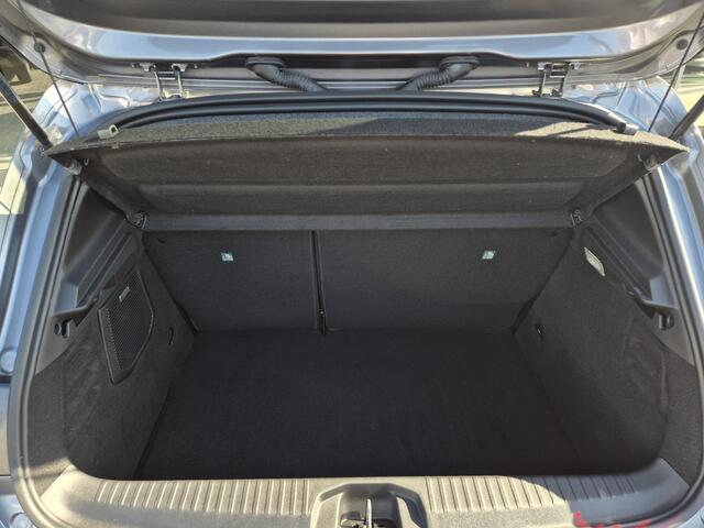 Mitsubishi COLT 1.6 HEV Instyle | Afneembare trekhaak | Bose | Allseason banden |