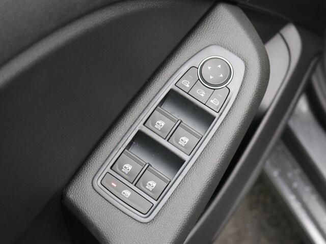 Mitsubishi COLT 1.6 HEV Intense / ¤4000,- Voordeel Op Nieuwprijs / Rijklaarprijs / Direct Leverbaar / 8 Jaar Fabrieksgarantie /