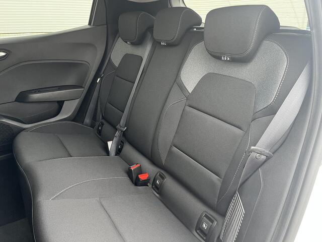 Mitsubishi COLT 1.6 HEV Intense / ¤4000,- Voordeel Op Nieuwprijs / Rijklaarprijs / Direct Leverbaar / 8 Jaar Fabrieksgarantie /